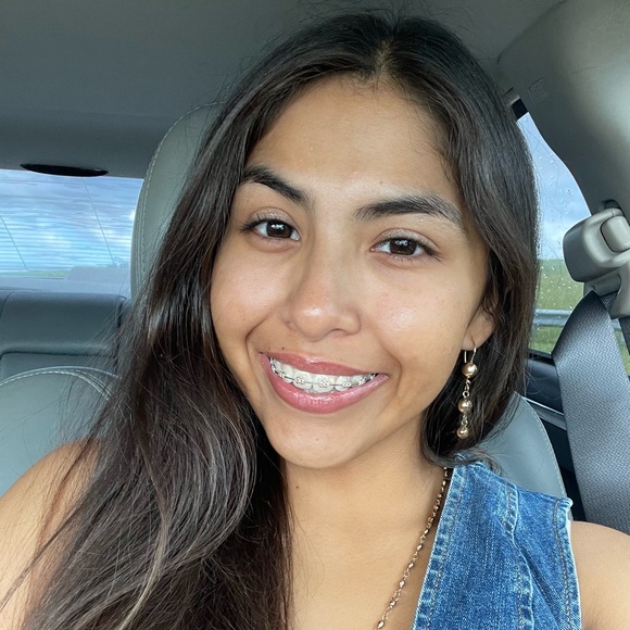 Meet your Posher, Bianca - Picture 2 of 5